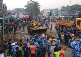 Tensions à la casse d’Abobo Anador: des agents de la police municipale blessés, des manifestants interpellés