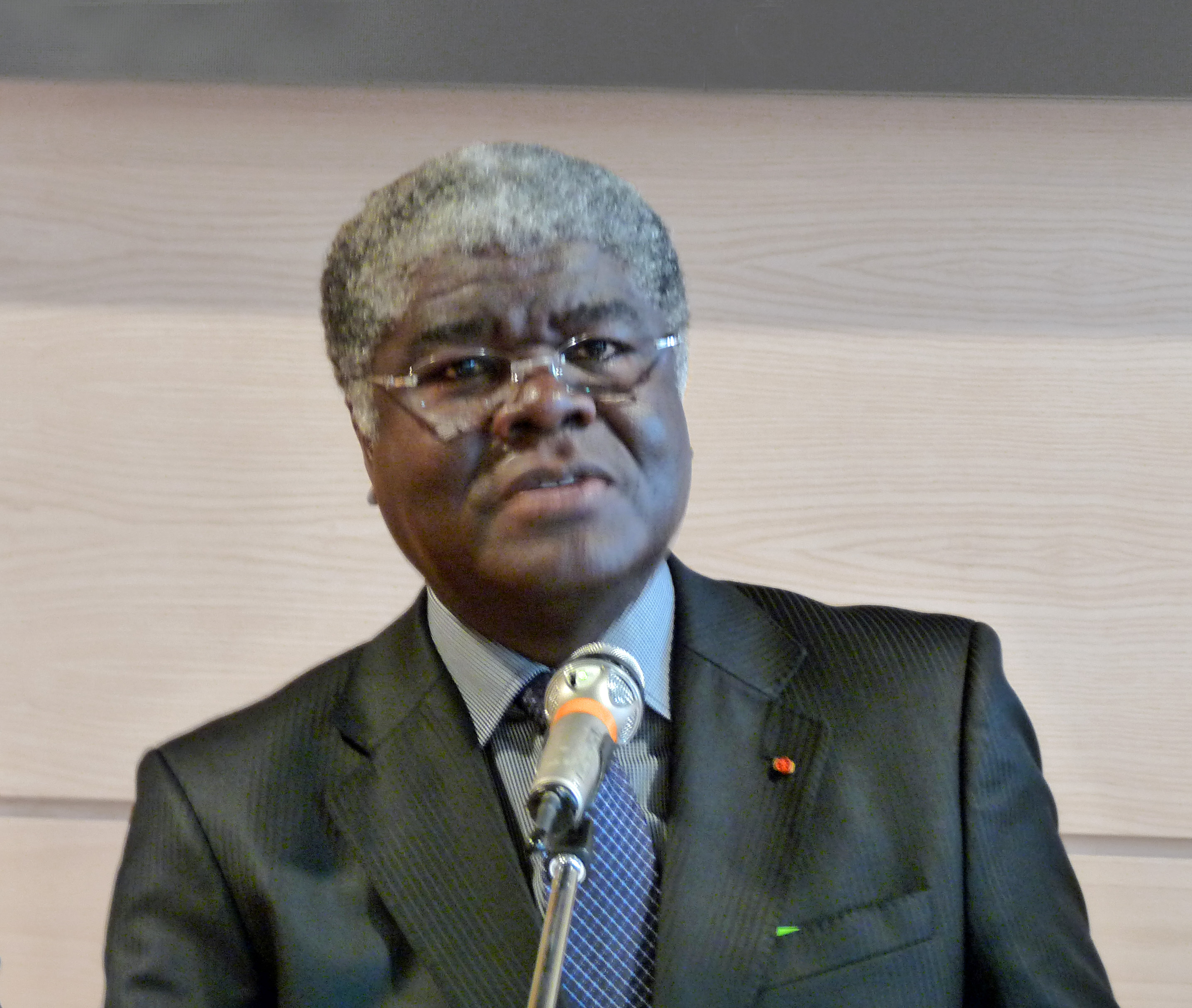 Côte d’Ivoire : Ouattara nomme Beugré Mambé en remplacement de Patrick Achi